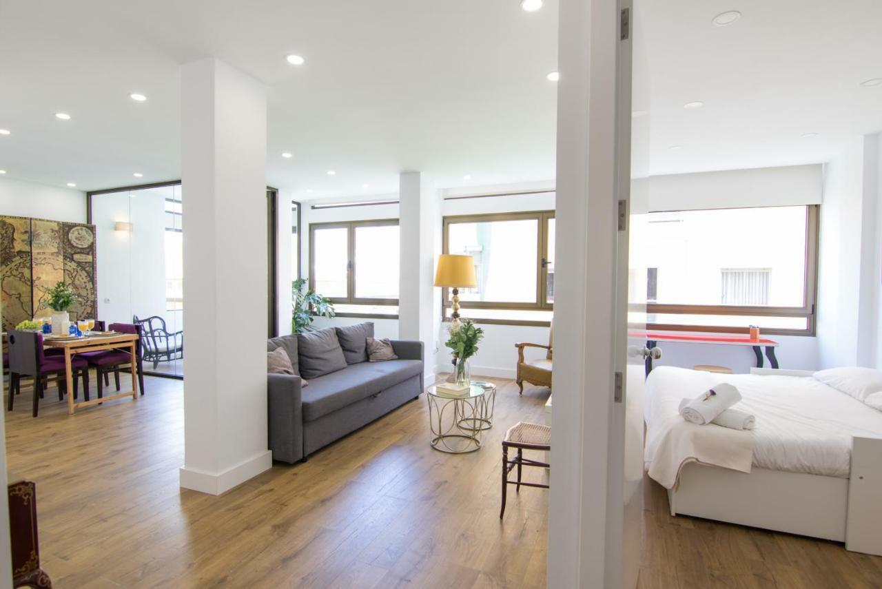 לאס פאלמס דה גראן קנאריה Homeforguest Stylish And Modern Apartment Overlooking Las Canteras מראה חיצוני תמונה
